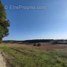 Terrain à SAINT-ASTIER