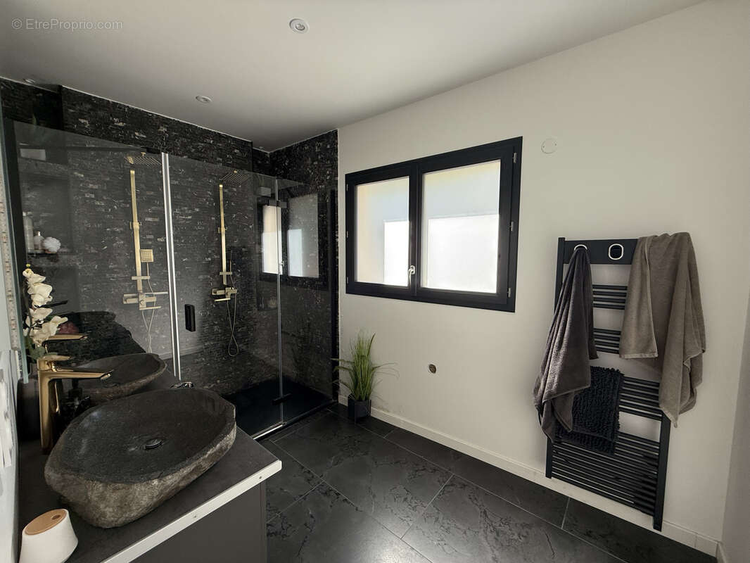 Maison à CLERMONT-L'HERAULT