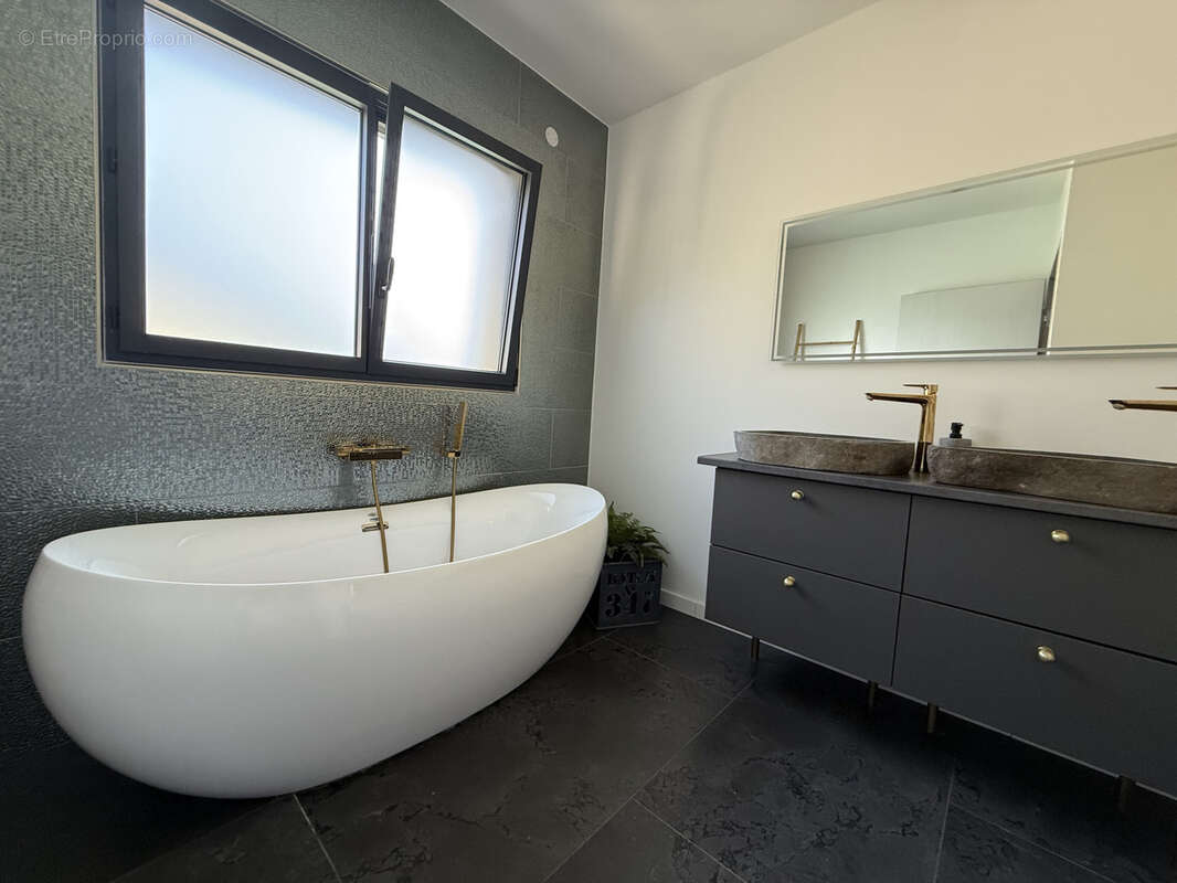 Maison à CLERMONT-L'HERAULT