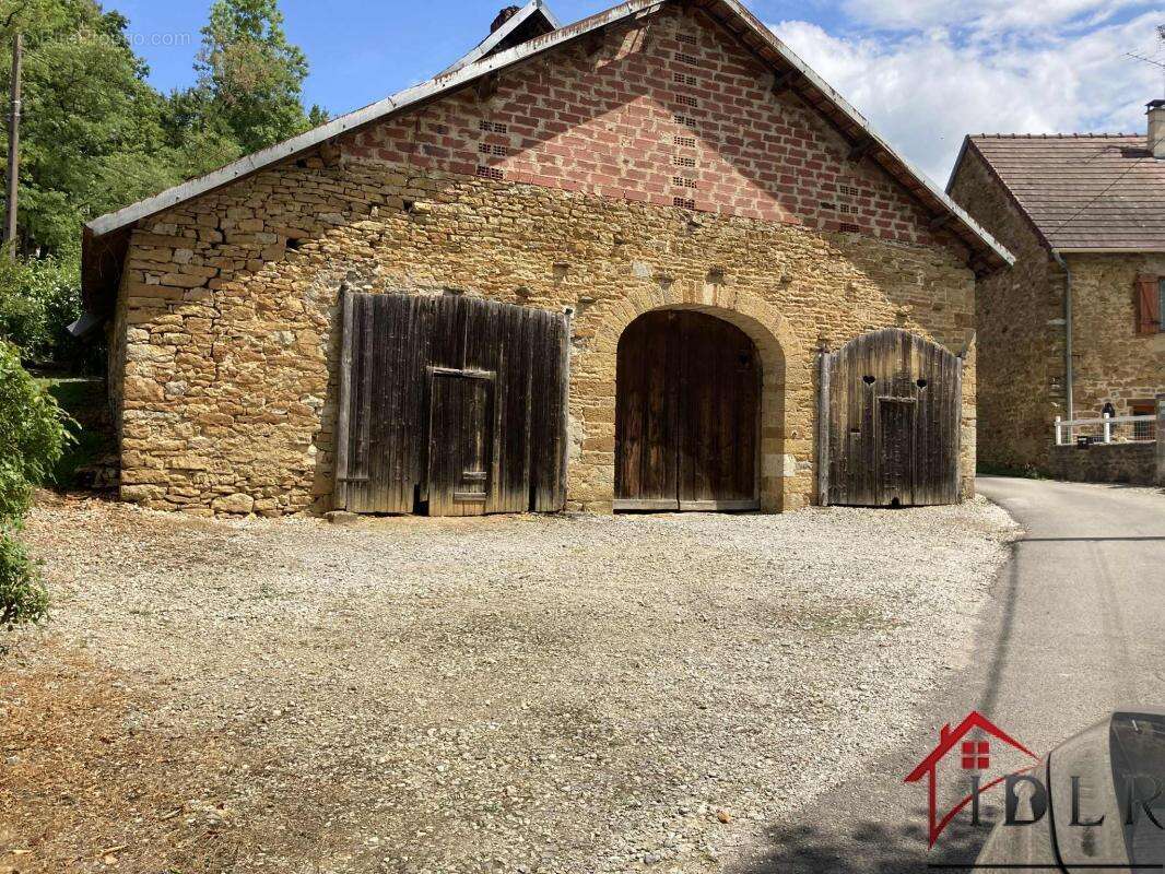 Maison à TOULOUSE-LE-CHATEAU