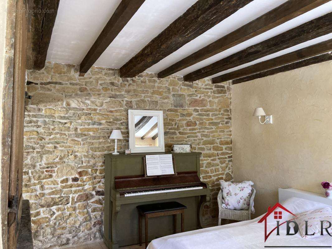 Maison à TOULOUSE-LE-CHATEAU