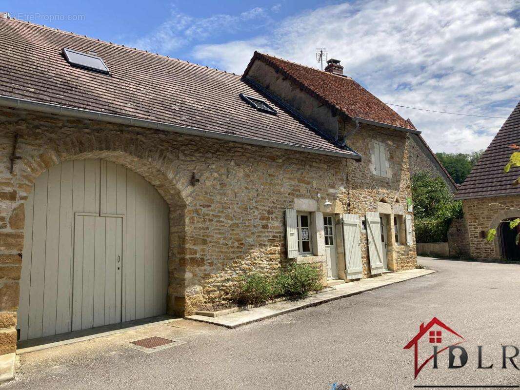 Maison à TOULOUSE-LE-CHATEAU