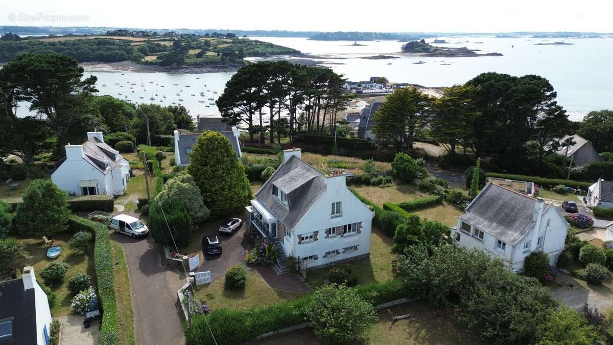 Maison à PLOUGASNOU