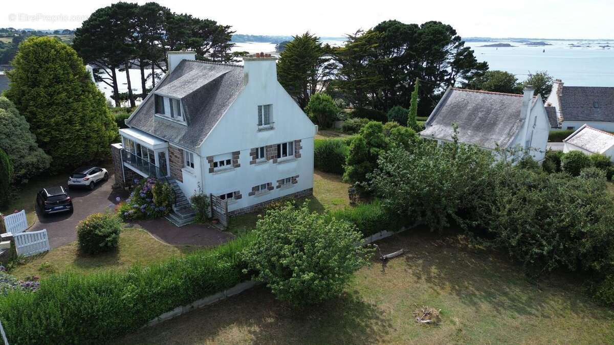 Maison à PLOUGASNOU