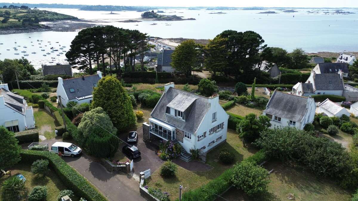 Maison à PLOUGASNOU