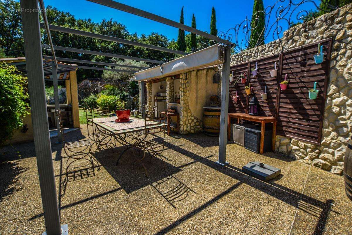 Maison à ROCHEFORT-DU-GARD