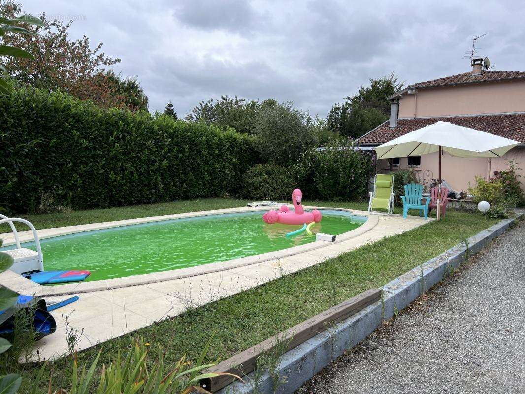 Maison à VILLENEUVE-DE-RIVIERE