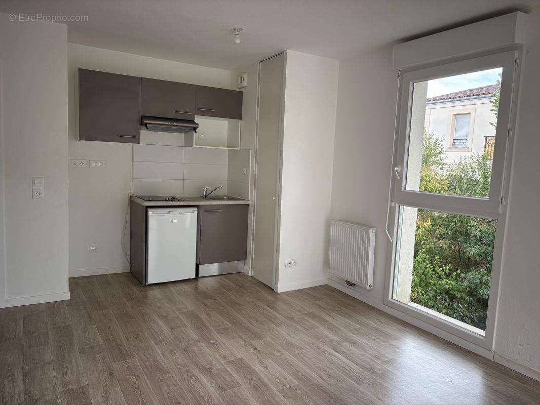 Appartement à FARGUES-SAINT-HILAIRE