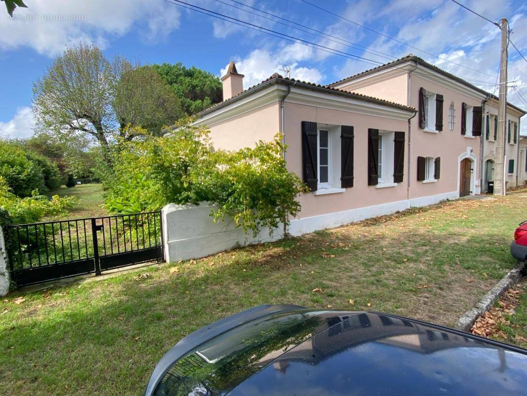 Maison à SAINT-LOUBES