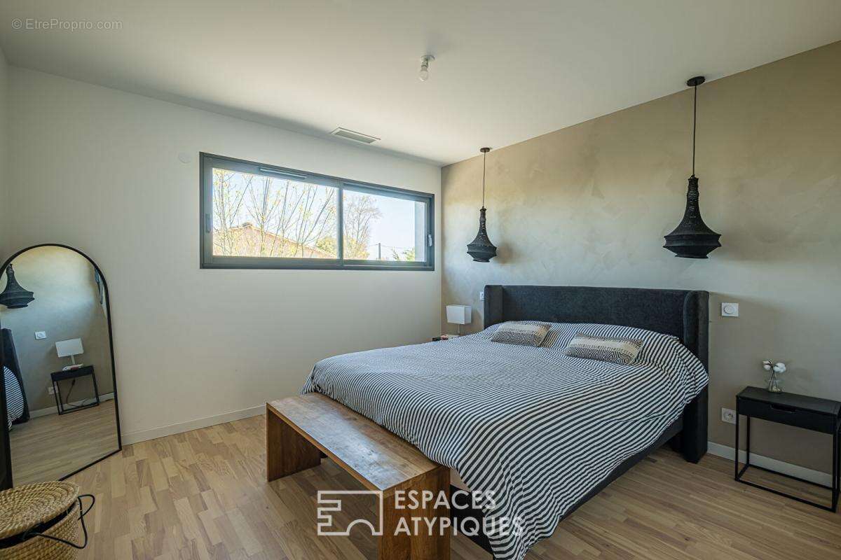 Maison à CARBON-BLANC