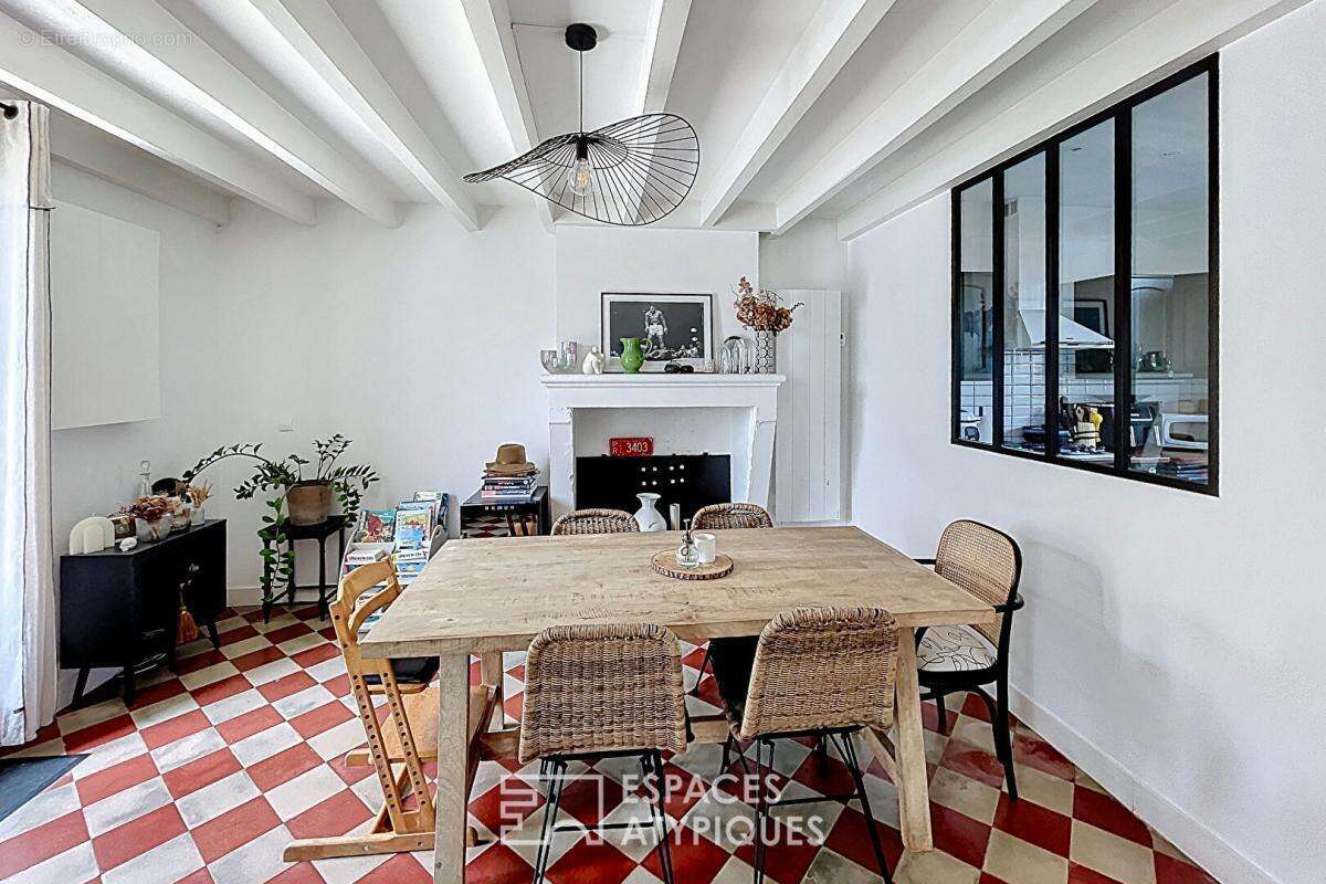 Maison à VILLENAVE-D&#039;ORNON