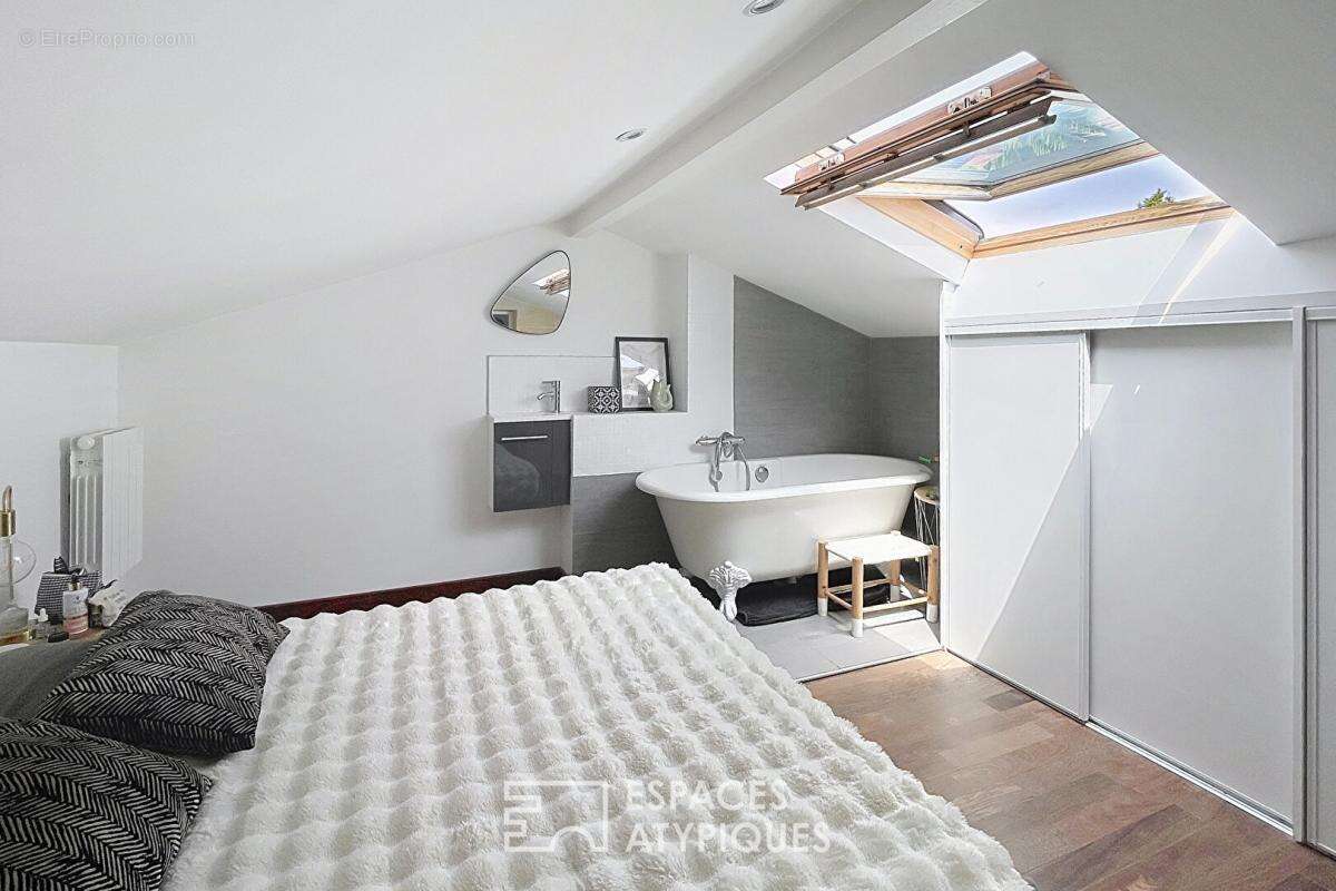 Maison à VILLENAVE-D&#039;ORNON