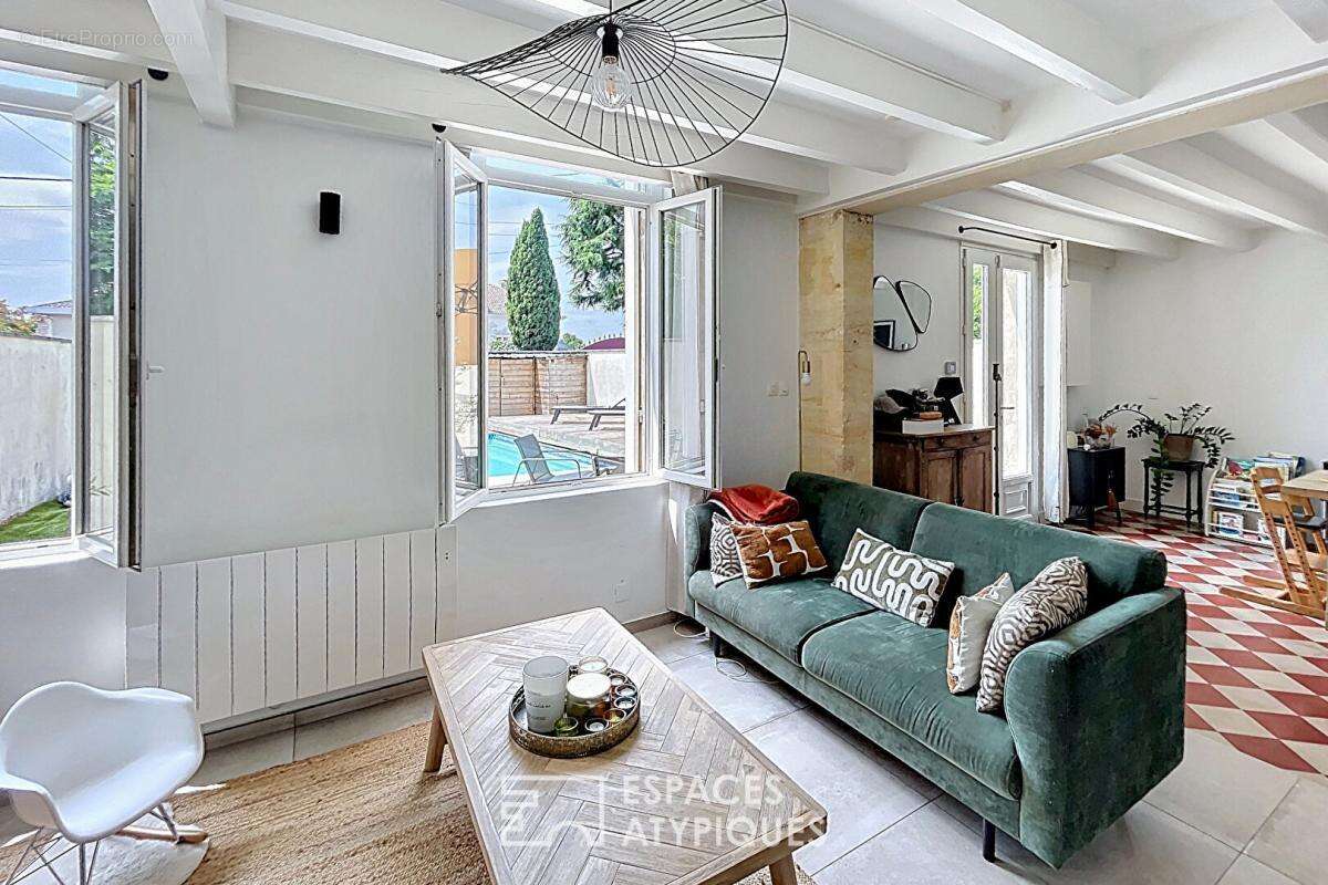 Maison à VILLENAVE-D&#039;ORNON