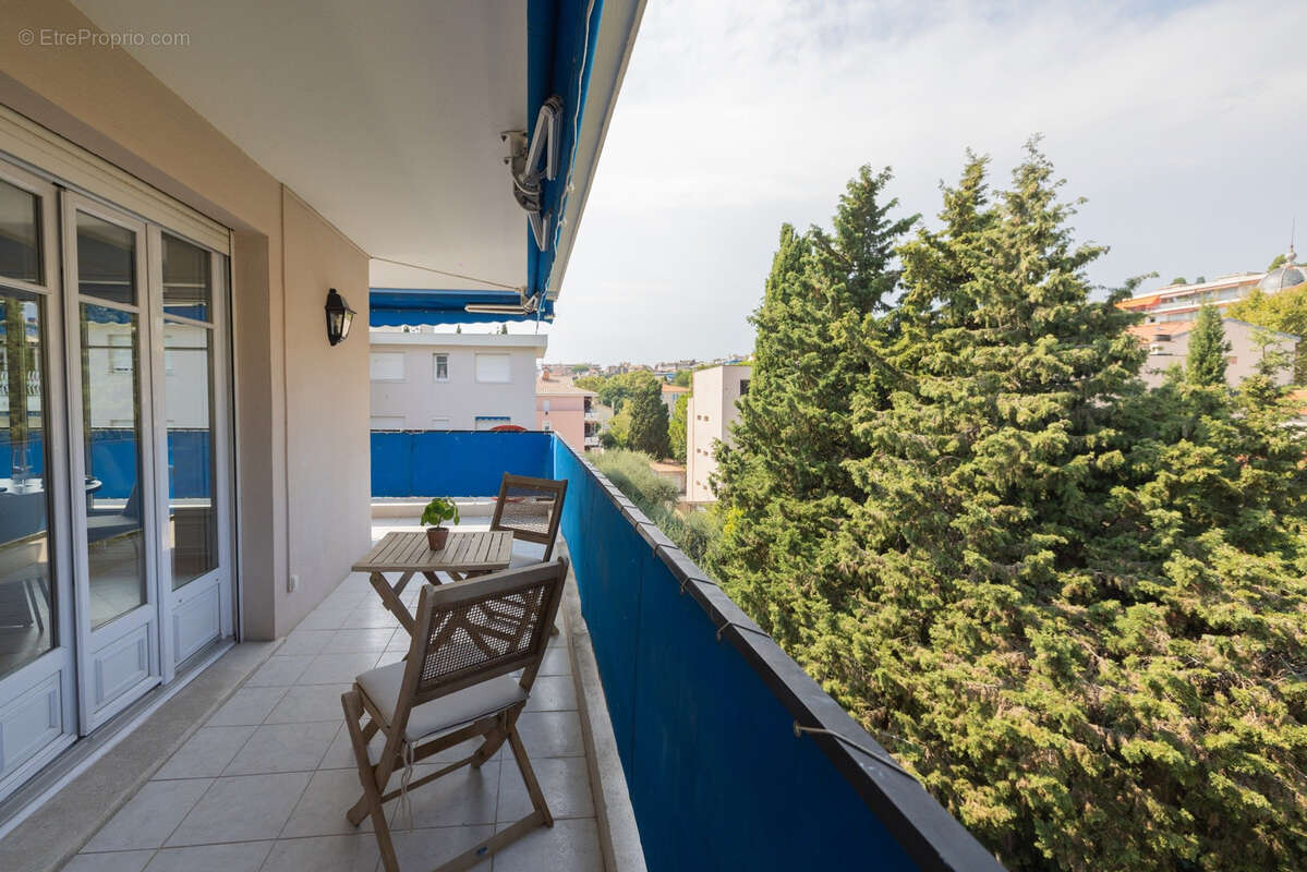 Appartement à LE CANNET