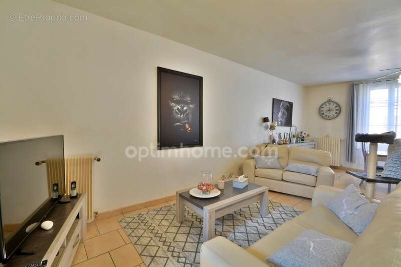 Maison à IVRY-LA-BATAILLE