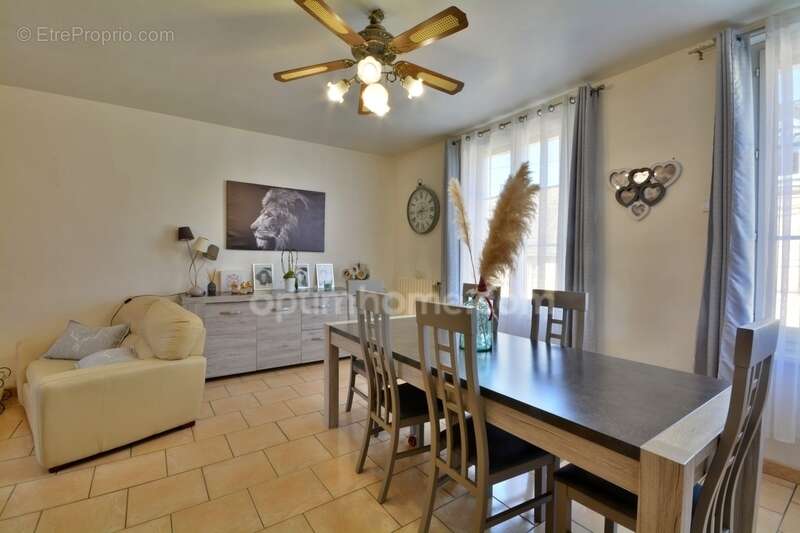 Maison à IVRY-LA-BATAILLE