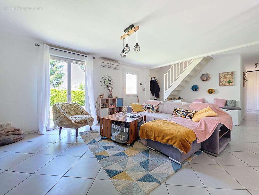 Maison à SAINT-JUST-CHALEYSSIN