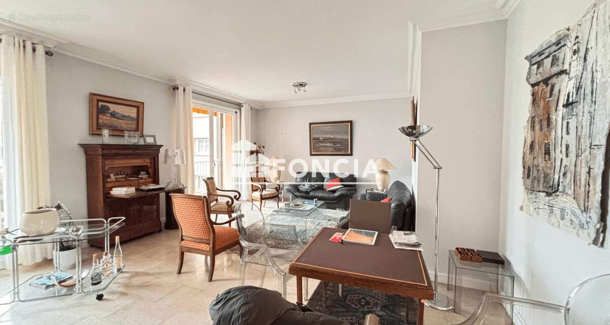 Appartement à SAINT-ETIENNE