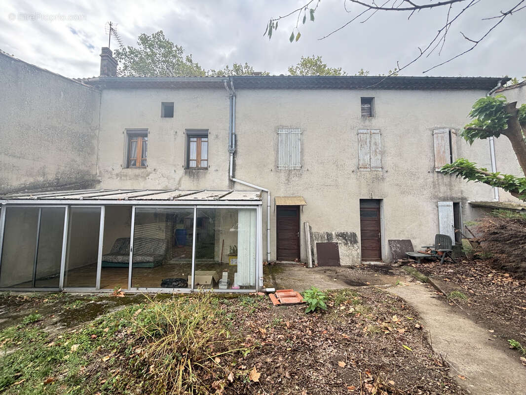 Appartement à LABRUGUIERE