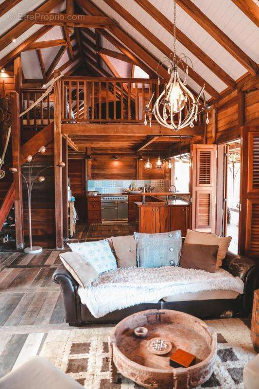 Maison à POINTE-NOIRE