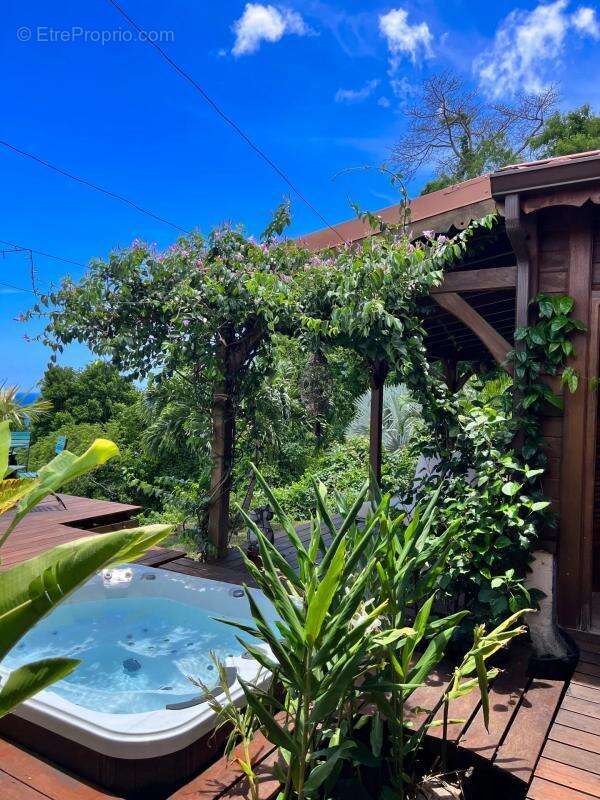 Maison à POINTE-NOIRE