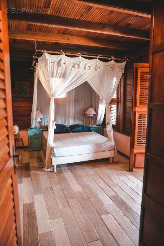 Maison à POINTE-NOIRE