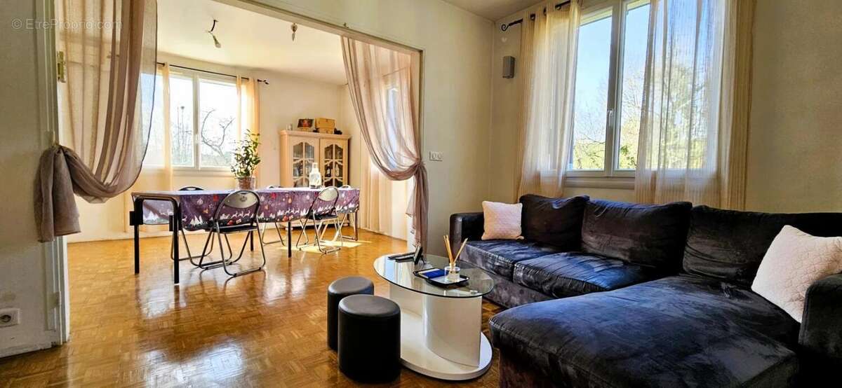 Maison à MOULEYDIER