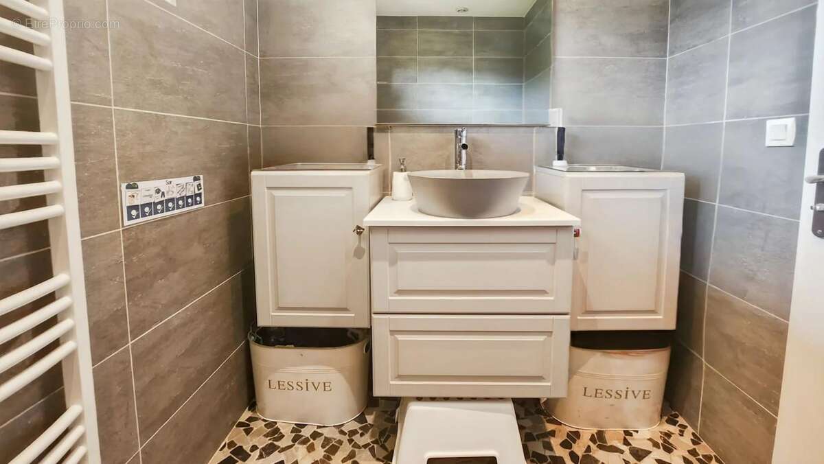 Maison à COLLONGES-SOUS-SALEVE