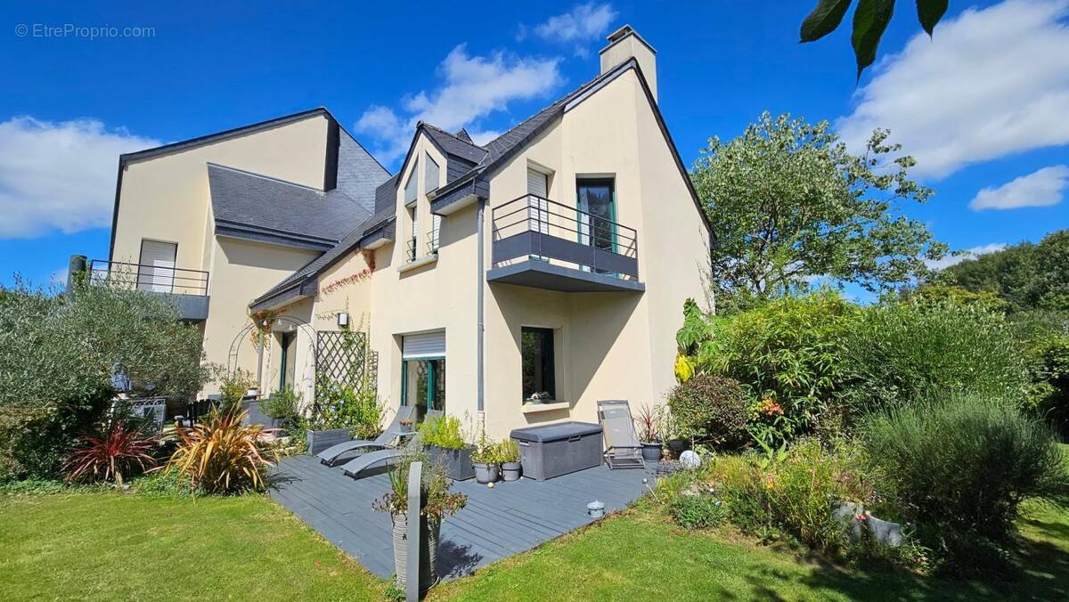 Maison à VERN-SUR-SEICHE