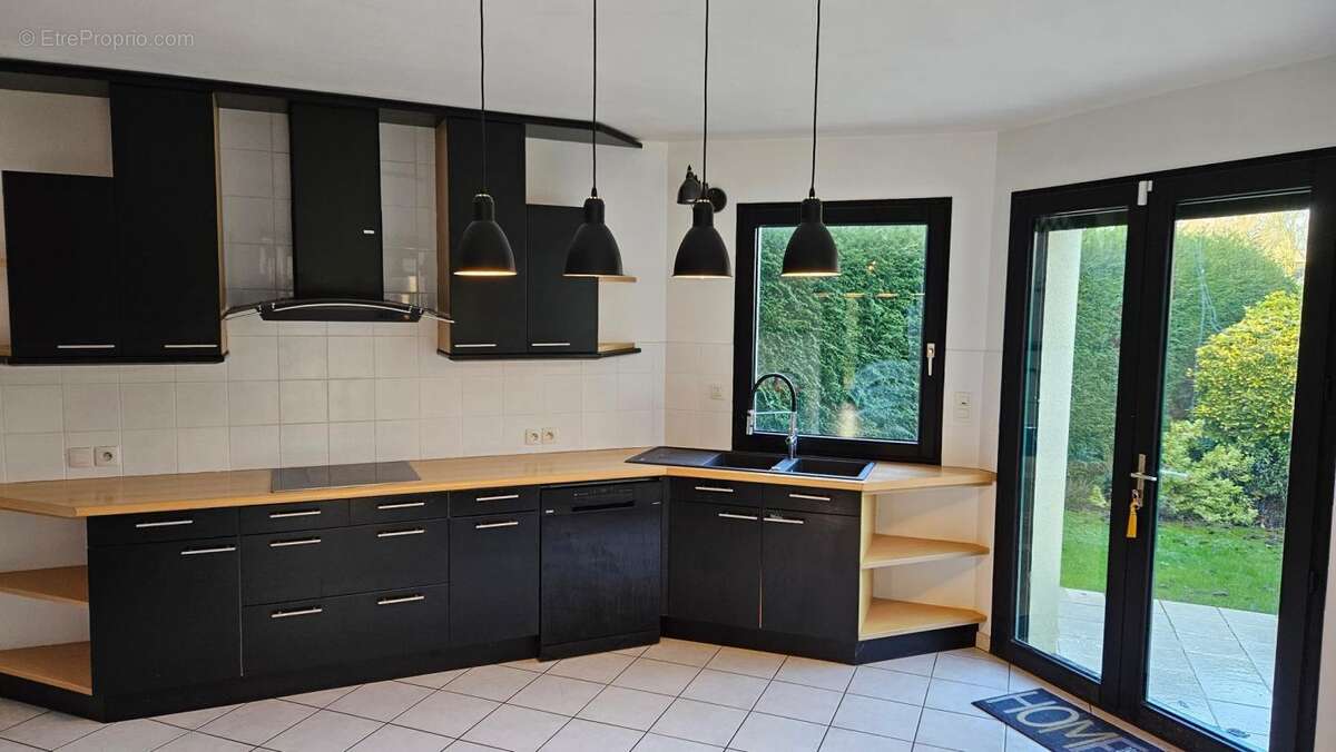 Maison à VERN-SUR-SEICHE