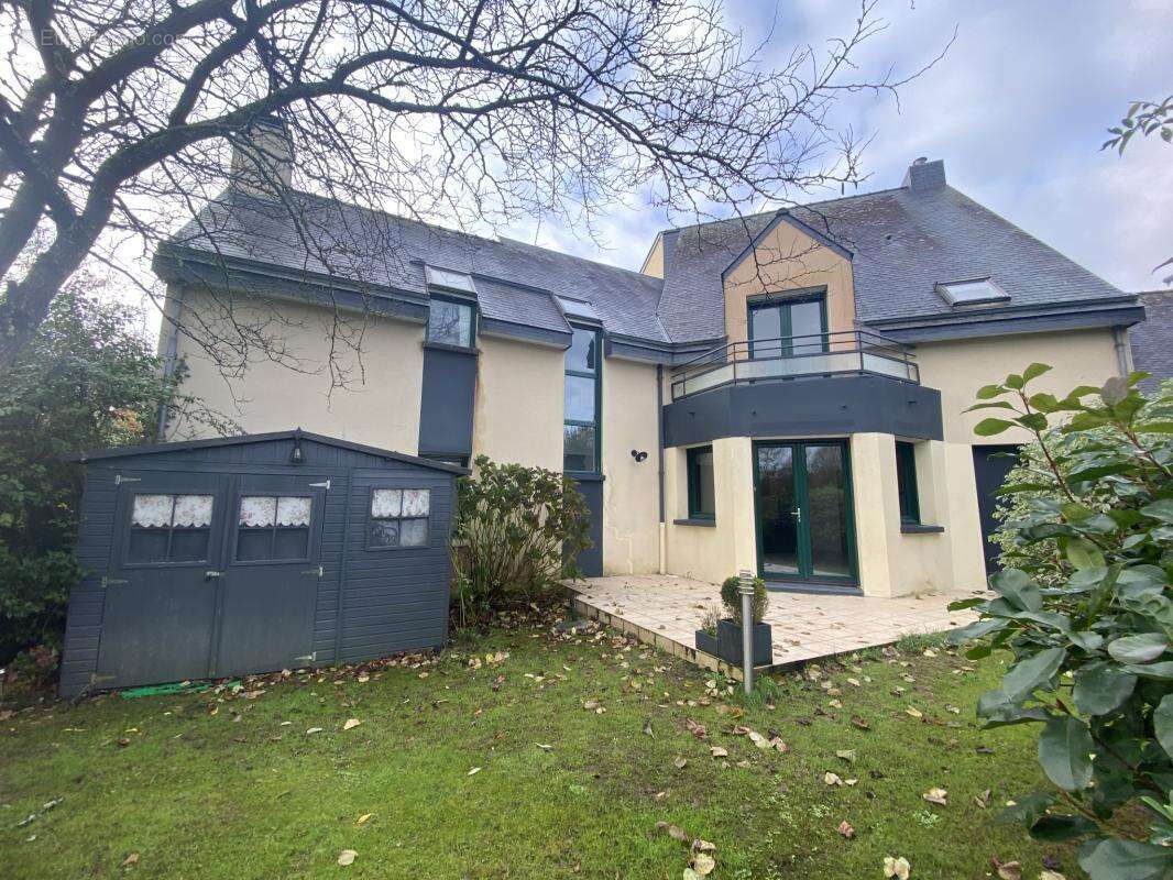 Maison à VERN-SUR-SEICHE