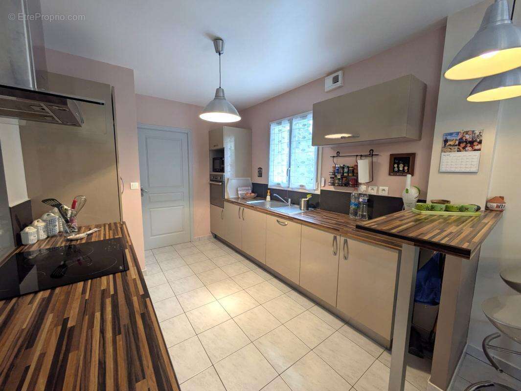 Maison à GRANDCHAMPS-DES-FONTAINES