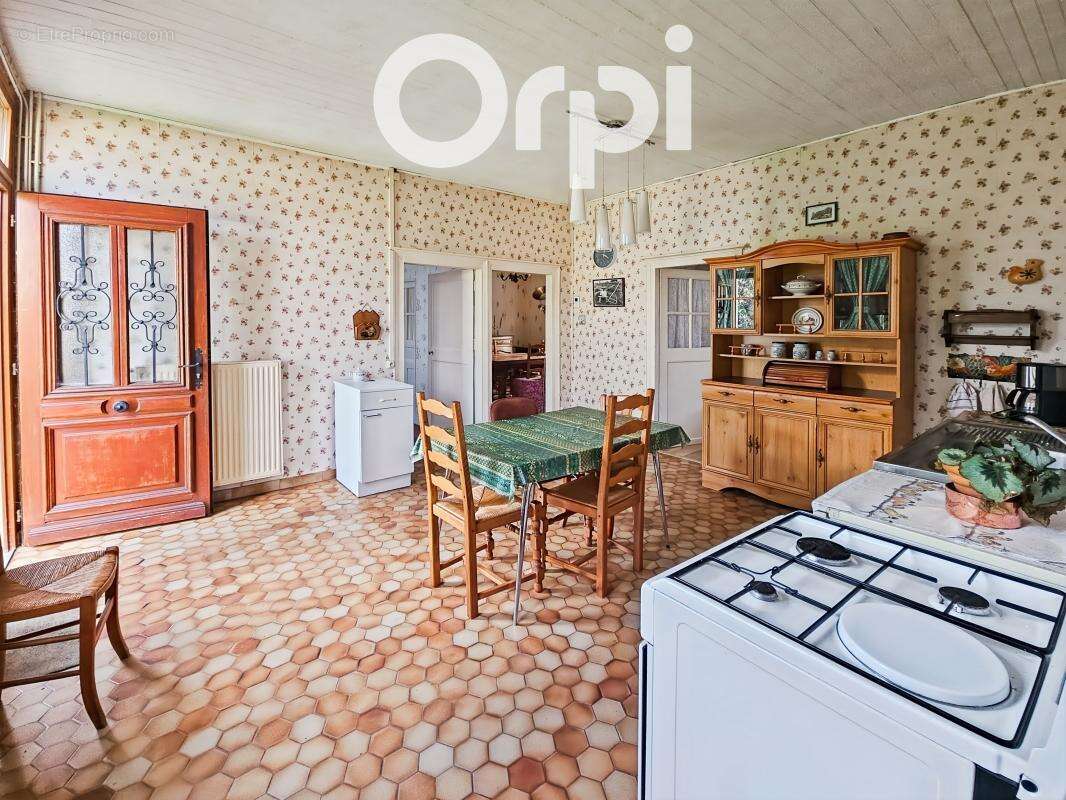 Maison à BAILLEUL-LE-SOC