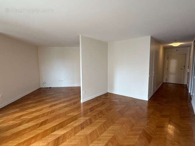 Appartement à LEVALLOIS-PERRET