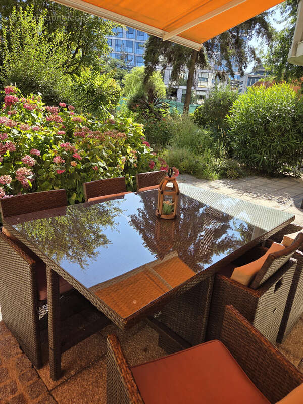 Appartement à LEVALLOIS-PERRET