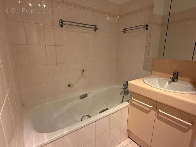 Appartement à LEVALLOIS-PERRET