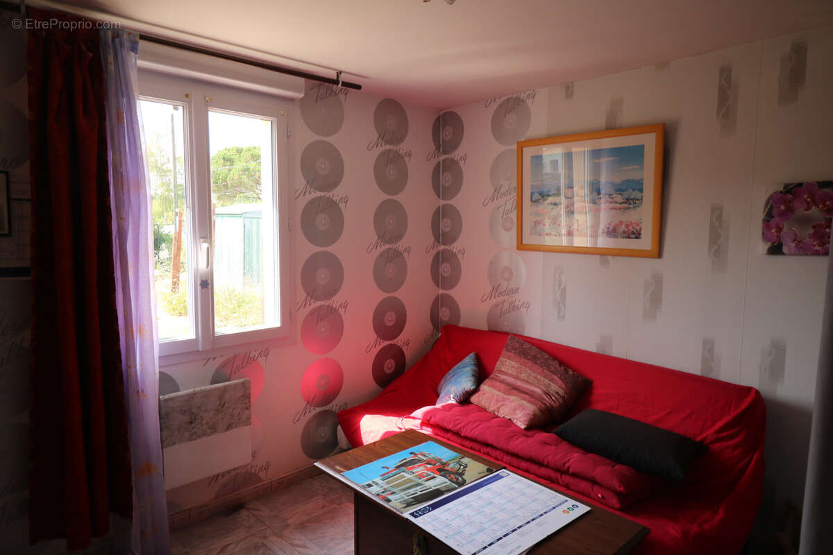 Maison à FONTCOUVERTE