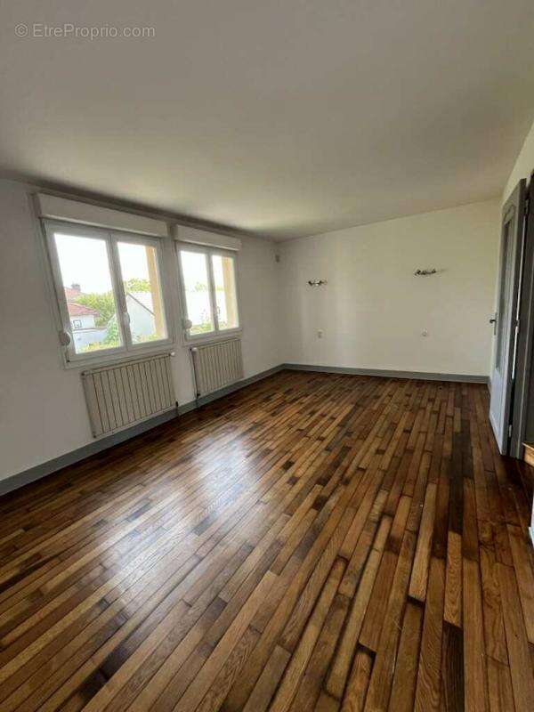 Maison à SAINT-SAUVEUR