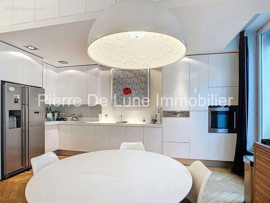 Appartement à LYON-1E