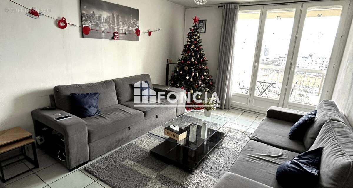 Appartement à VAULX-EN-VELIN