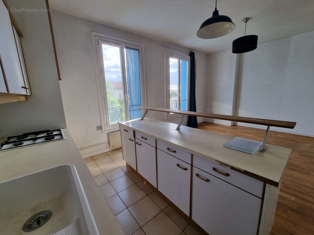 Appartement à MAISONS-ALFORT