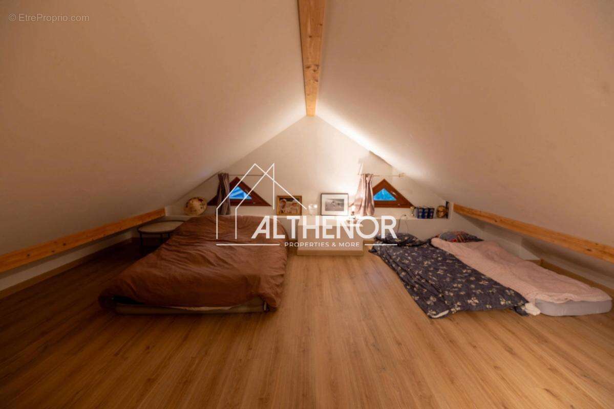 Maison à THORENS-GLIERES