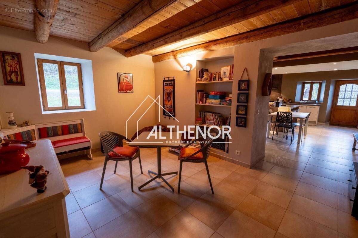 Maison à THORENS-GLIERES