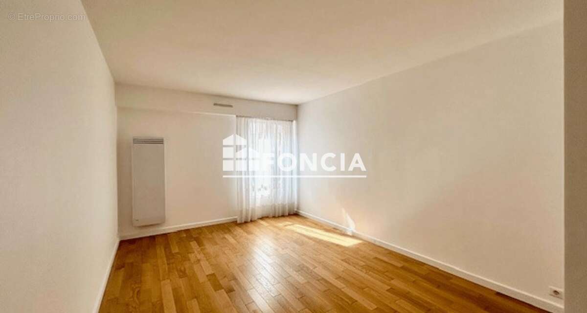 Appartement à PARIS-20E