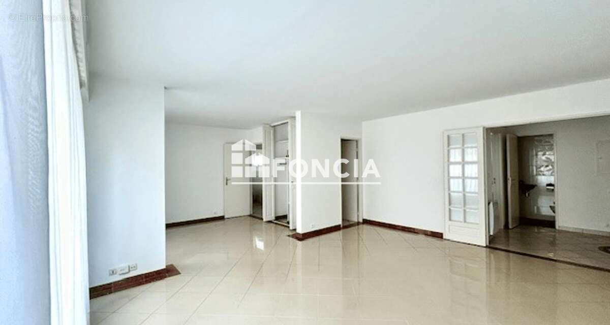 Appartement à PARIS-20E