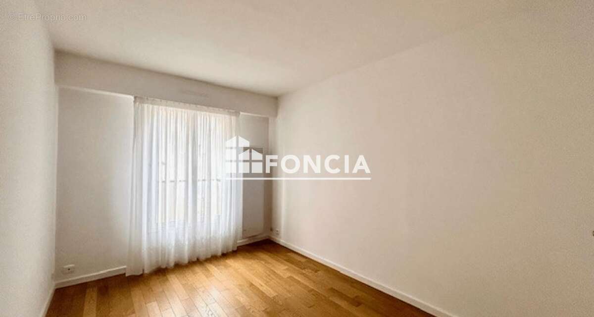 Appartement à PARIS-20E