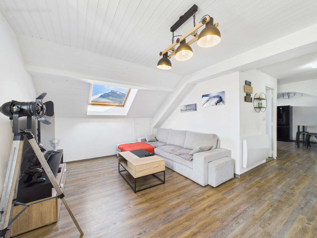 Appartement à BARBERAZ