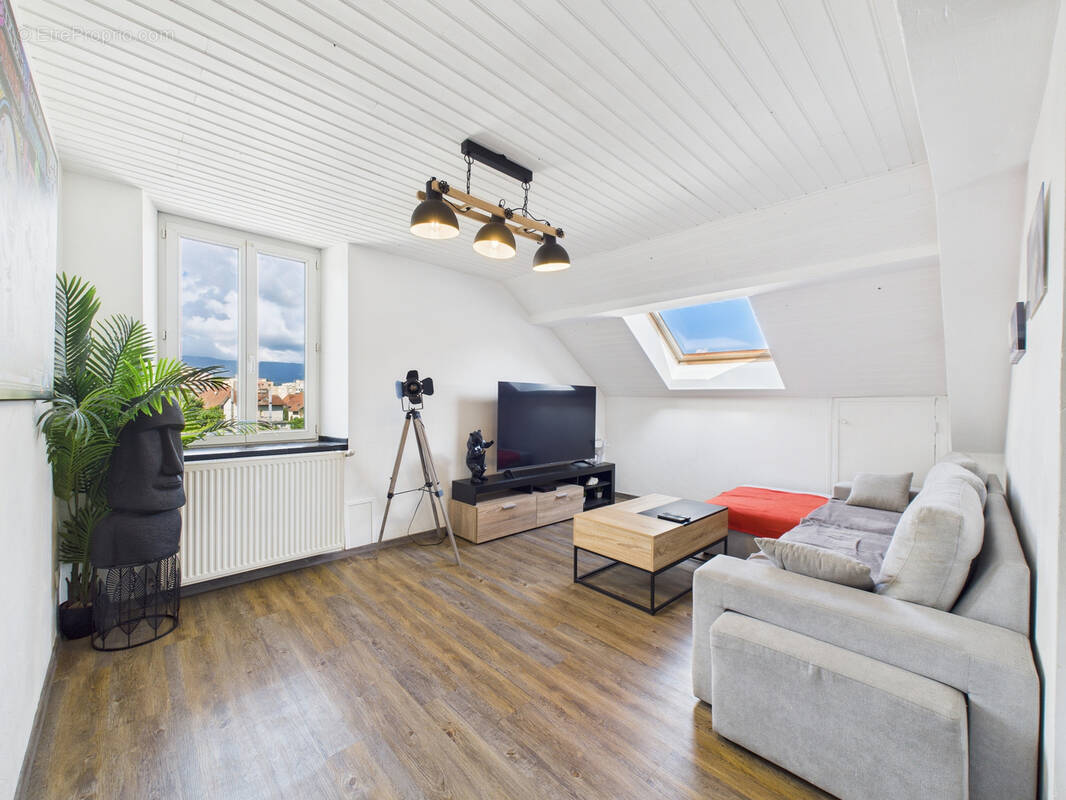 Appartement à BARBERAZ