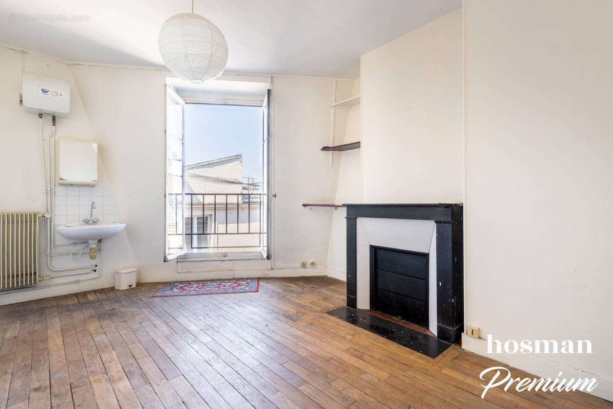 Appartement à PARIS-8E