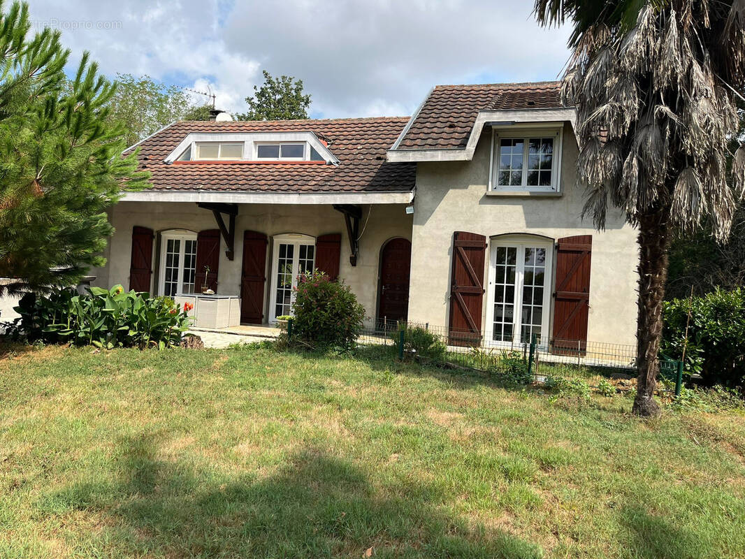 Maison à LABASTIDE-SAINT-PIERRE